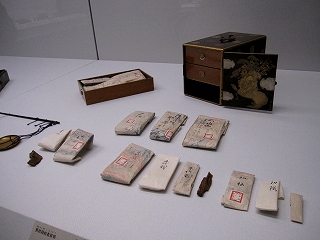 香道具　堆朱　香立　時代箱付　M　R4823 香道具 堆朱 香立 時代箱付 M R4823