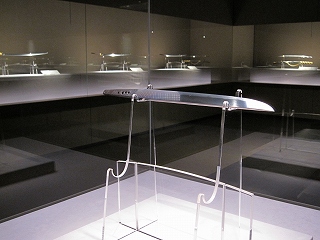 美術館用　アクリル　刀置き 刀掛け 2本掛け 刀 置き 透明 クリア アクリル 打刀 脇差 日本刀