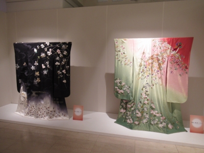 草乃しずか日本刺繍展 源氏物語を花で装う」 | 青い日記帳