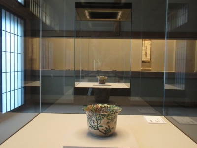 特別出品  中国  宋  定窯  茶碗  古箱あり  美術館級  骨董  茶道具 特別出品 中国 宋 定窯 茶碗 古箱あり 美術館級 骨董 茶道具