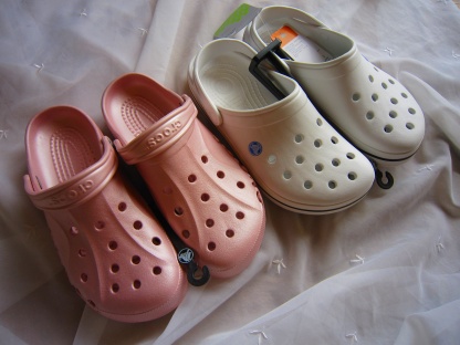 CROCS å2­2000ʡ