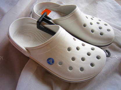 CROCS å2­2000ʡ