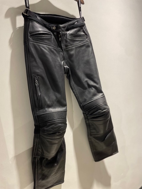 レザーパンツ入荷いたしました!:KUSHITANI 横浜店 | KUSHITANI レザーパンツ入荷いたしました!:KUSHITANI 横浜店 | KUSHITANI