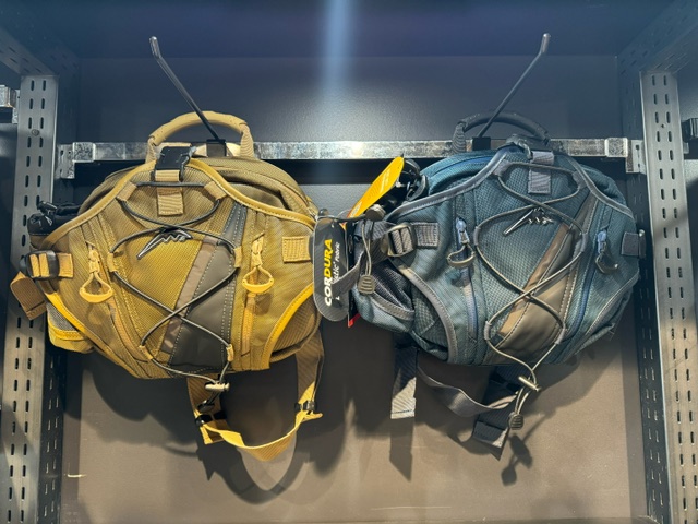 入荷速報!!>限定カラーヒップバッグ&バックパックが入荷しま 入荷速報!!>限定カラーヒップバッグ&バックパックが入荷しま