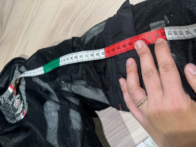 ﾚﾃﾞｨｰｽサイズ(WM)とメンズMサイズの比較をしてみます！：KUSHITANI横浜