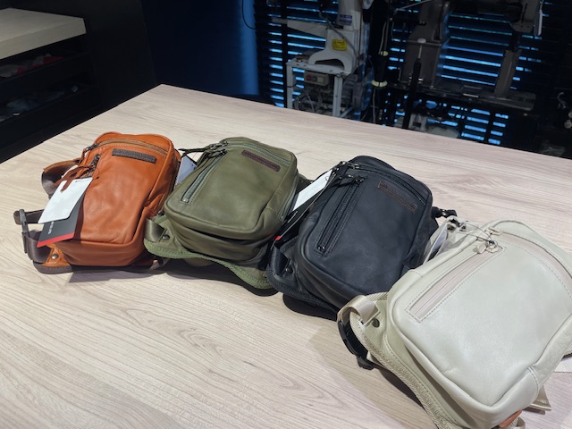 オススメ】2ウェイレッグバッグⅡ:KUSHITANI 横浜店 オススメ】2ウェイレッグバッグⅡ:KUSHITANI 横浜店