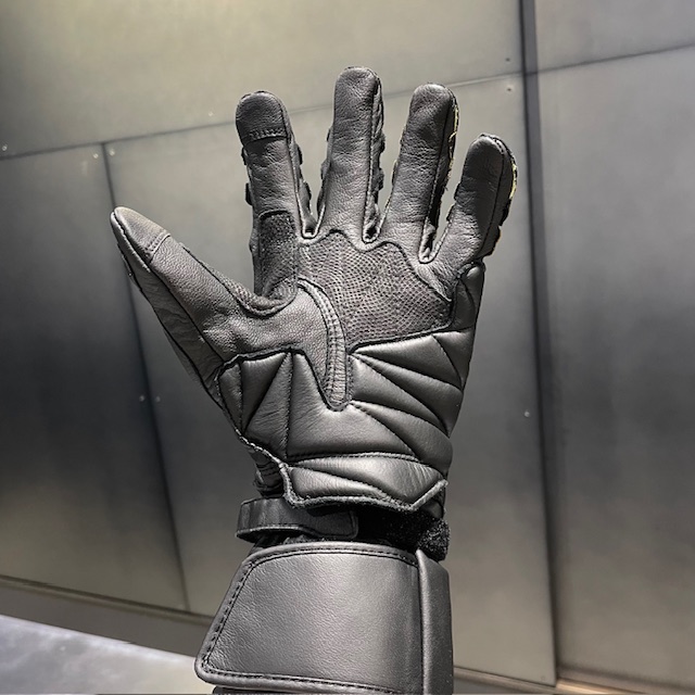 スマホ対応】K-5355 ソリッドGPSグローブⅣ！：KUSHITANI 横浜店