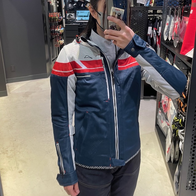 メッシュジャケットだけじゃ寒いときに!:KUSHITANI 横浜店 メッシュジャケットだけじゃ寒いときに!:KUSHITANI 横浜店