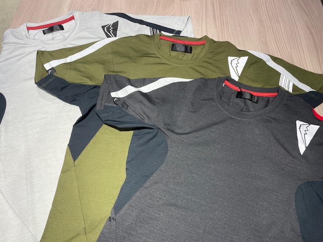クシタニ　アクアロングTシャツ【Lサイズ】 アクアロングTシャツ - バイク用品｜クシタニオンラインストア