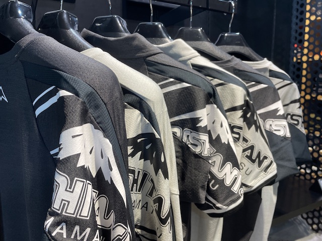 限定品紹介 | KUSHITANI PERFORMANCE STORE 横浜店