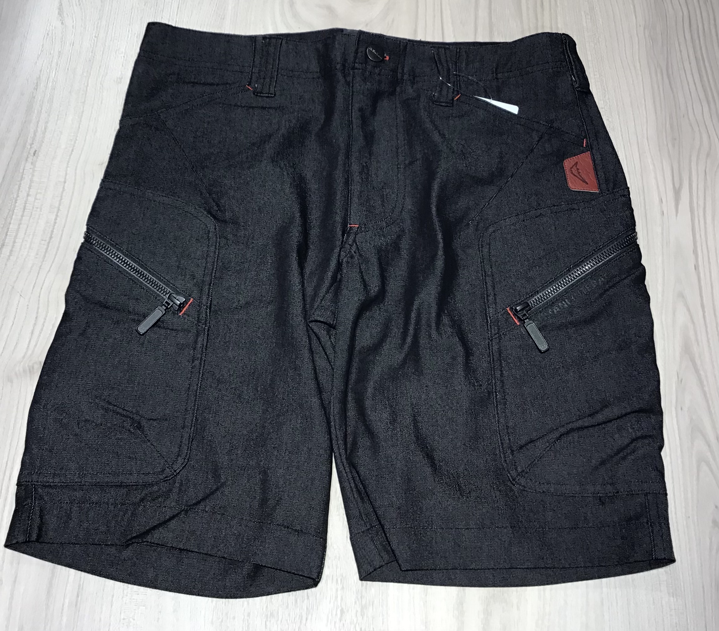アクアポロシャツとハーフパンツのコーディネートのご案内：KUSHITANI