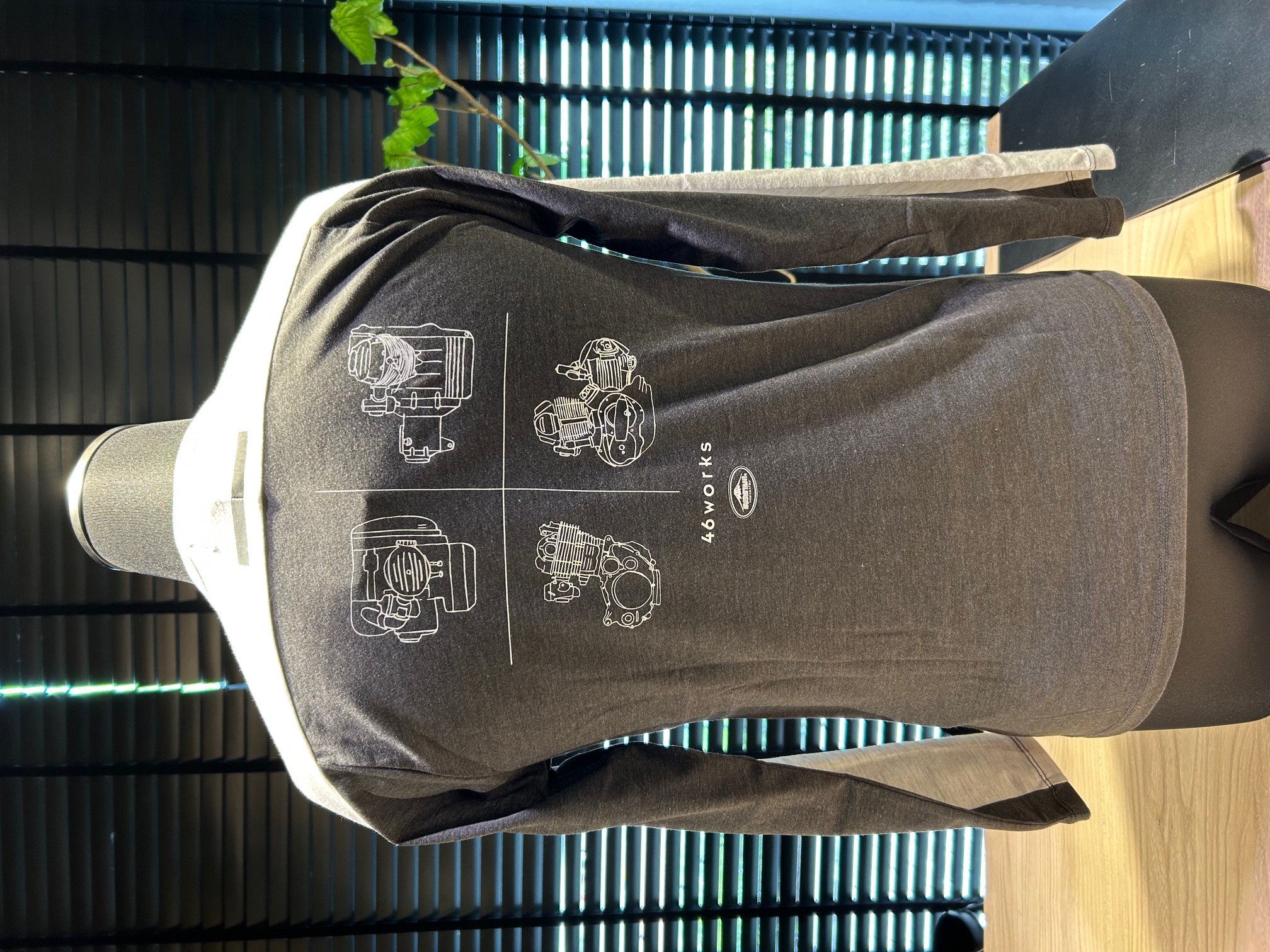 2025秋冬新作＜K-1375W＞46works ロングTシャツが入荷しました