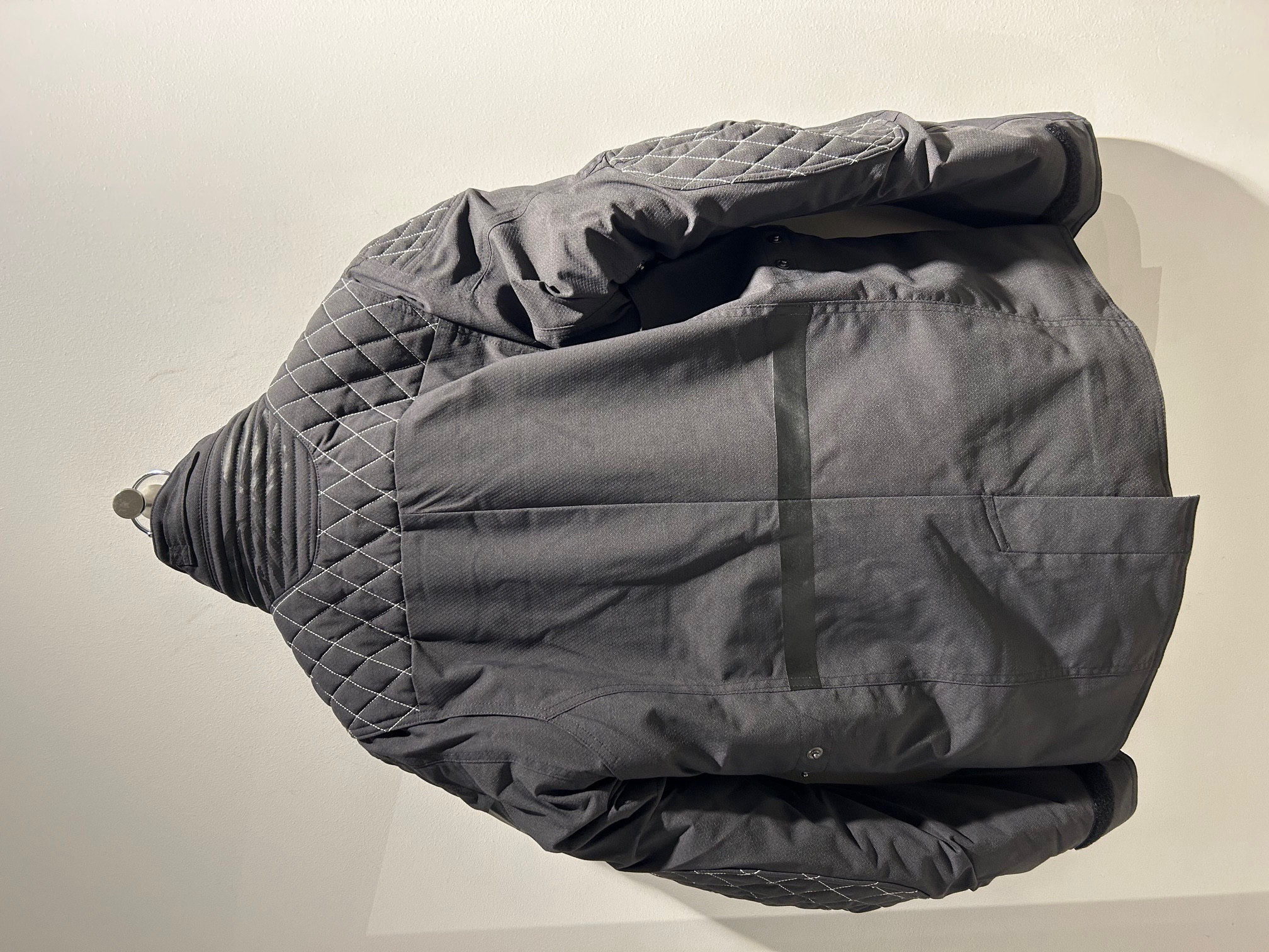 2025年秋冬アイテム＞K-2878 ｳｲﾝﾀｰｱｰｶﾅｼﾞｬｹｯﾄが入荷しました