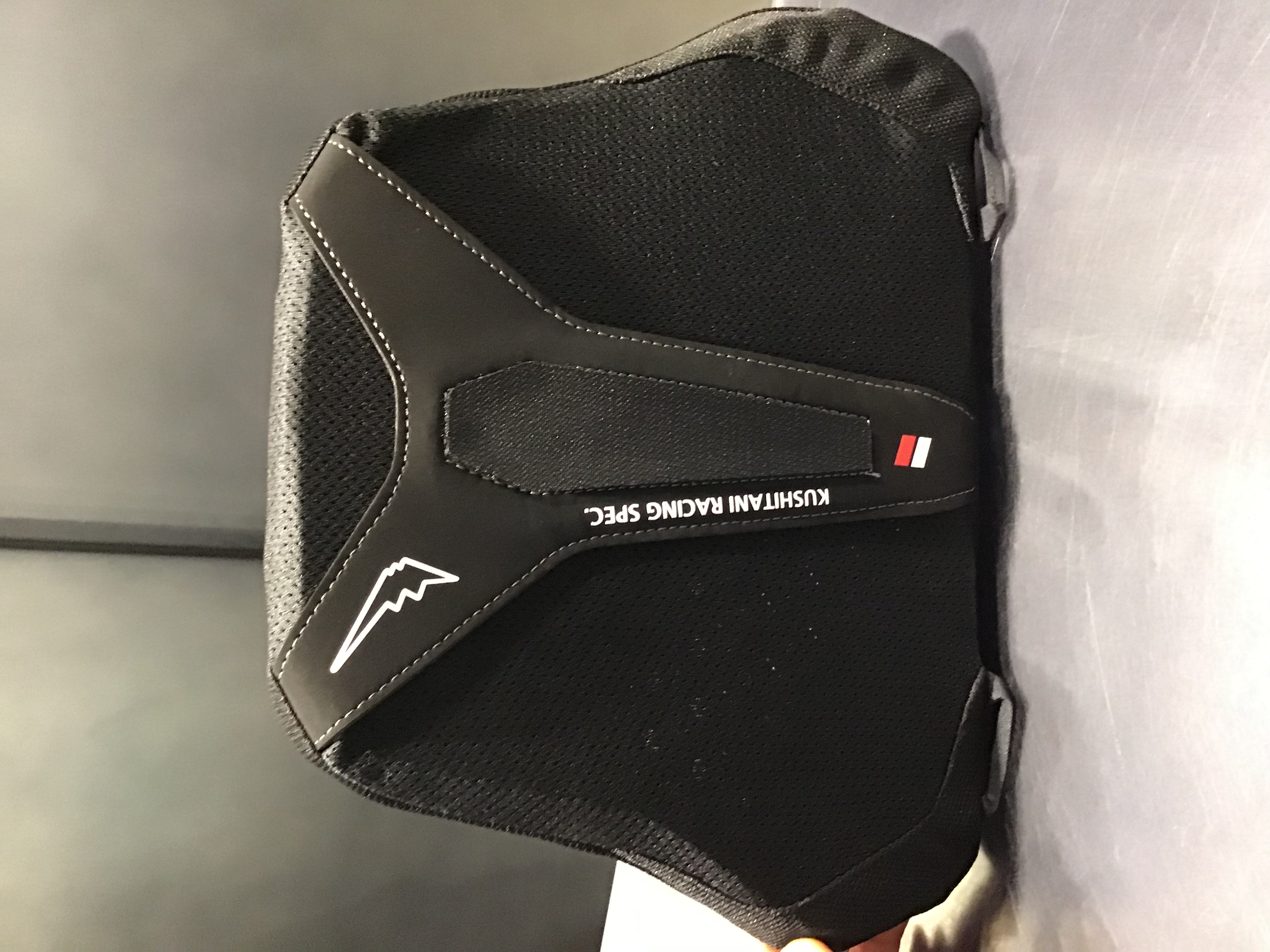 茶碗等4点 クシタニ バックプロテクター(背中)｜売買されたオークション情報