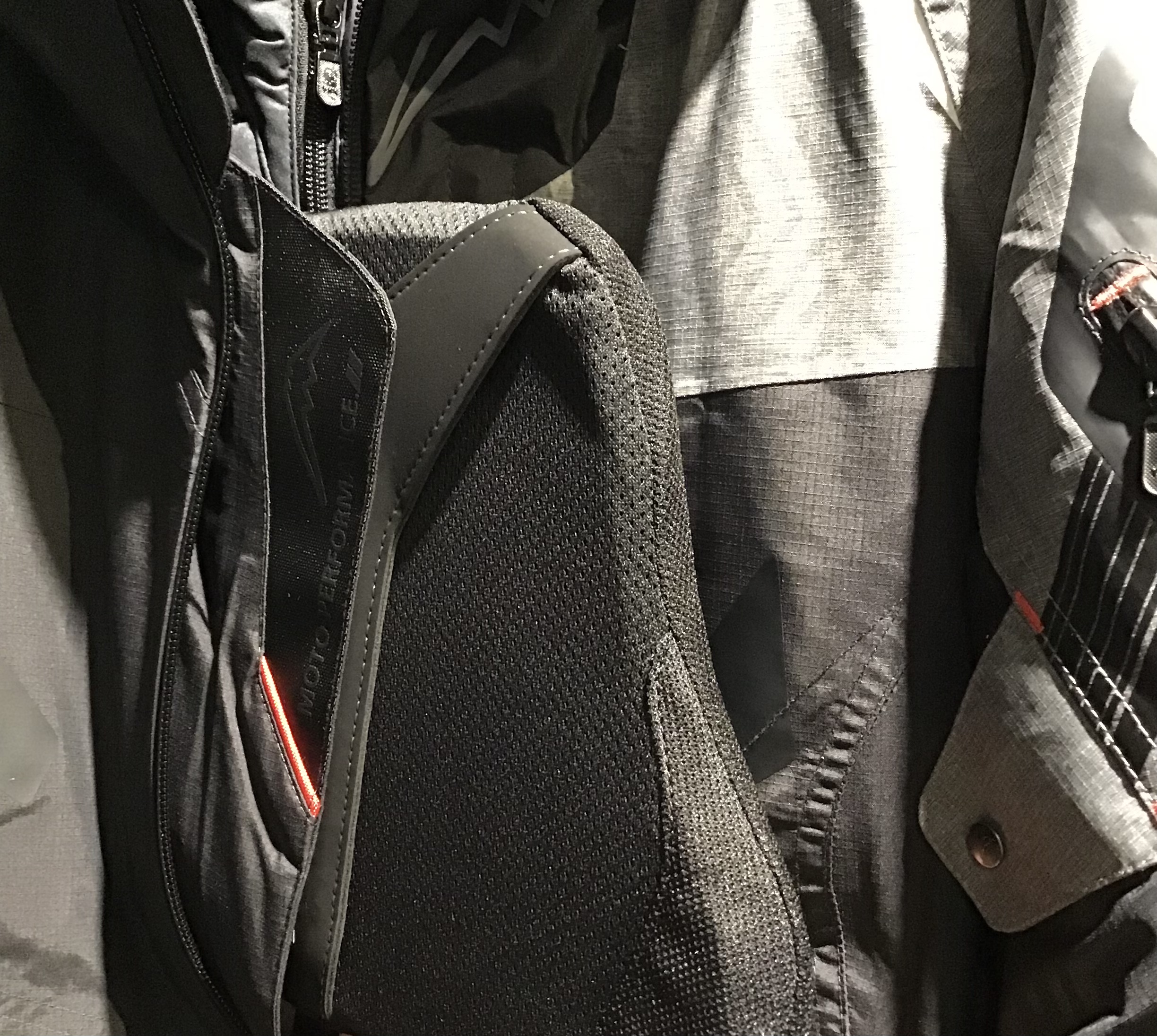 K-4452 NRチェストプロテクター再入荷のお知らせ：KUSHITANI横浜店