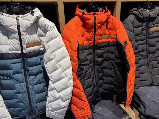 Daiei Hawks ボンバージャケット オレンジ Daiei Hawks ボンバージャケット オレンジ
