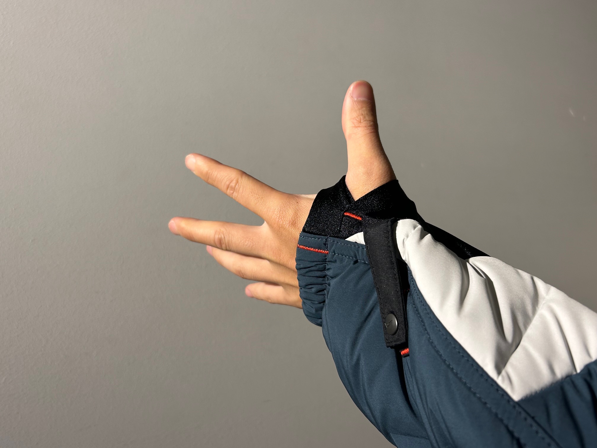 K-2879 ホワイトグースダウンジャケットのご紹介！！：KUSHITANI 横浜