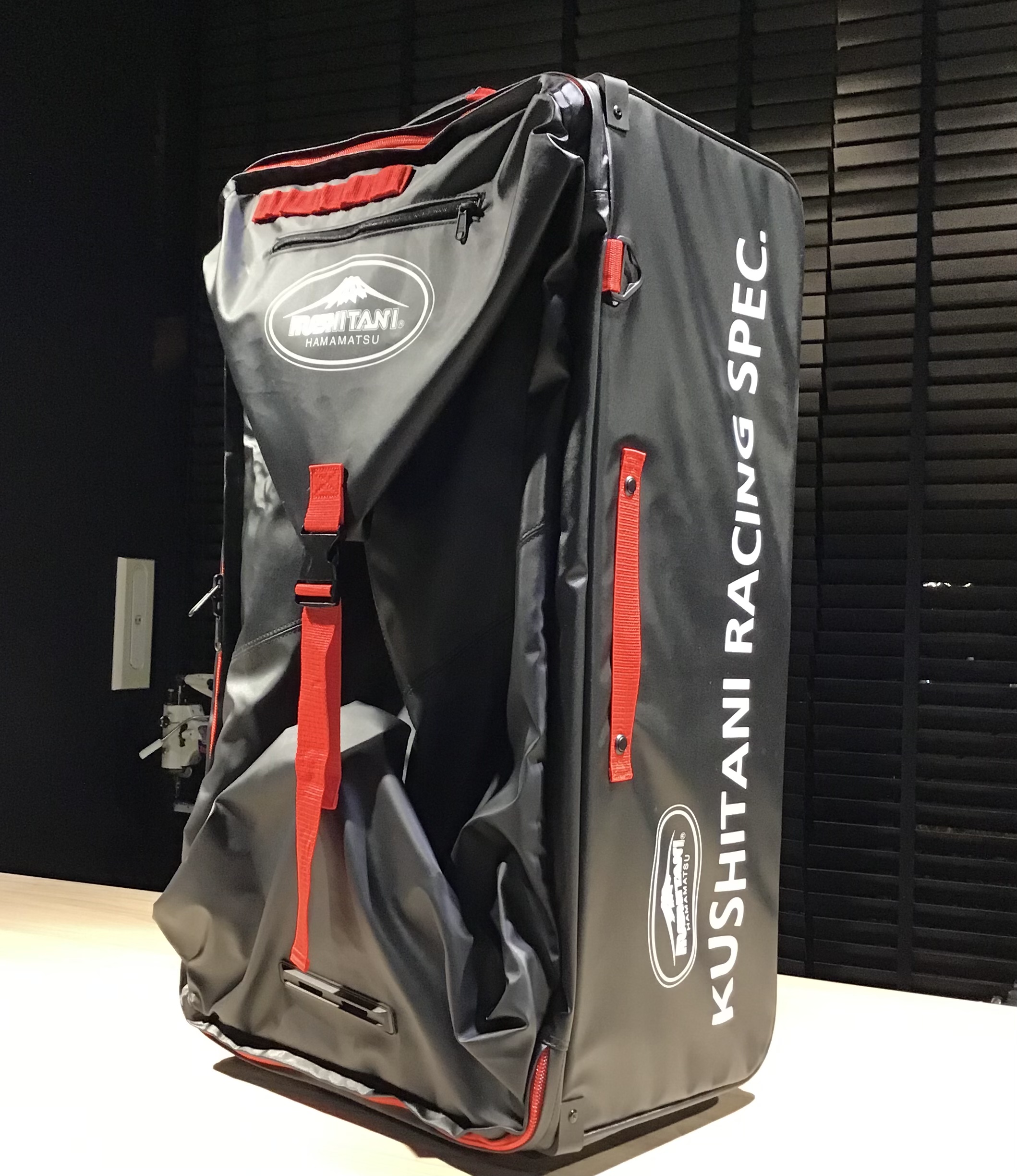 K-3612レーシングキャリーケースが入荷のお知らせ：KUSHITANI横浜店