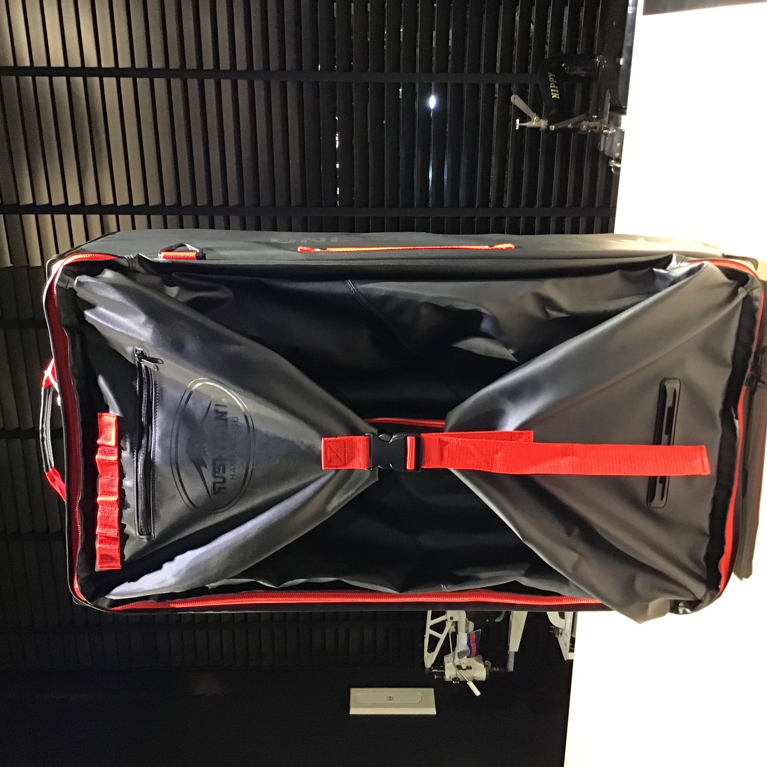 K-3612レーシングキャリーケースが入荷のお知らせ：KUSHITANI横浜店