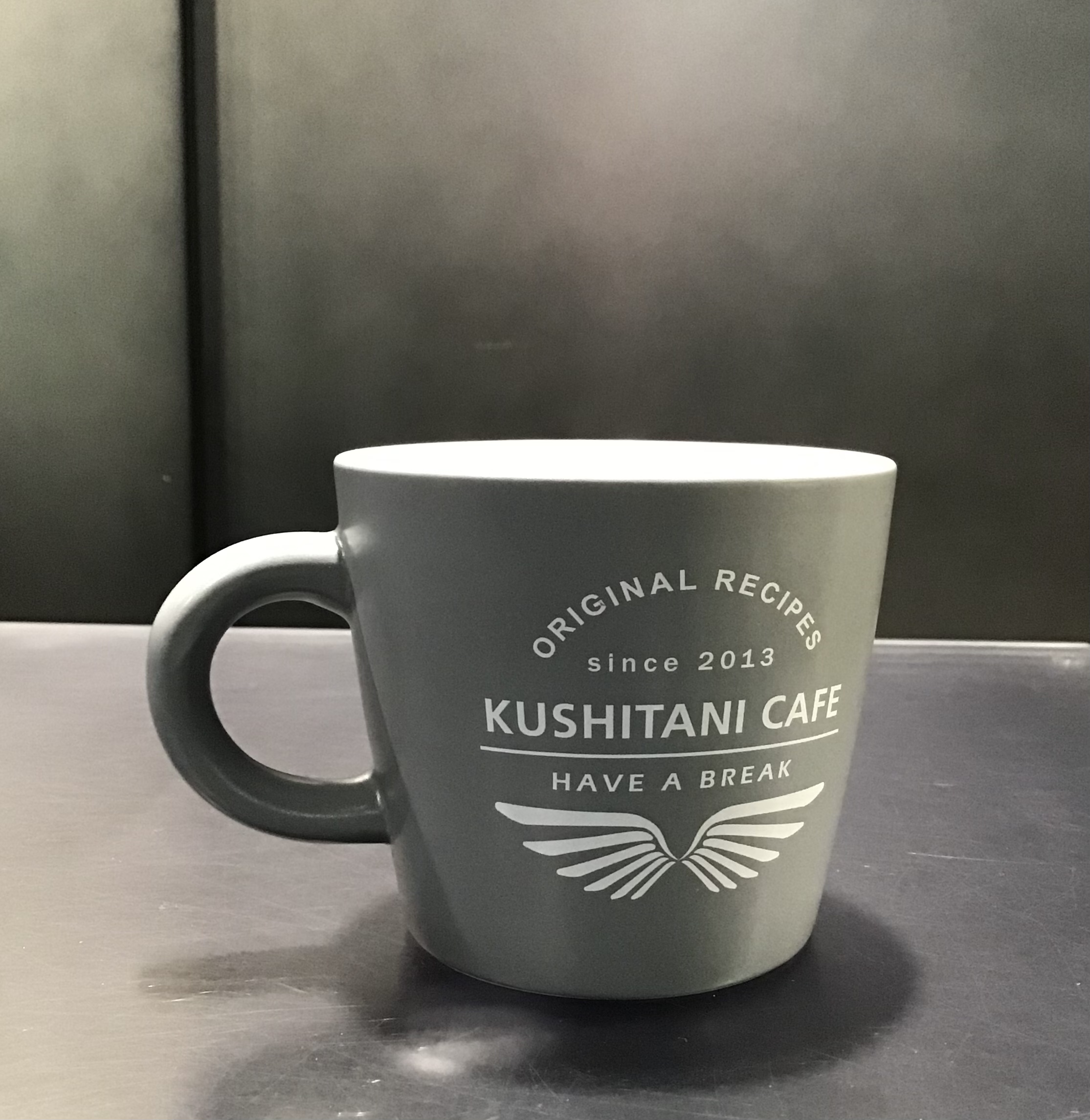 P-5070マグカップのご紹介：KUSHITANI横浜店 | KUSHITANI PERFORMANCE 