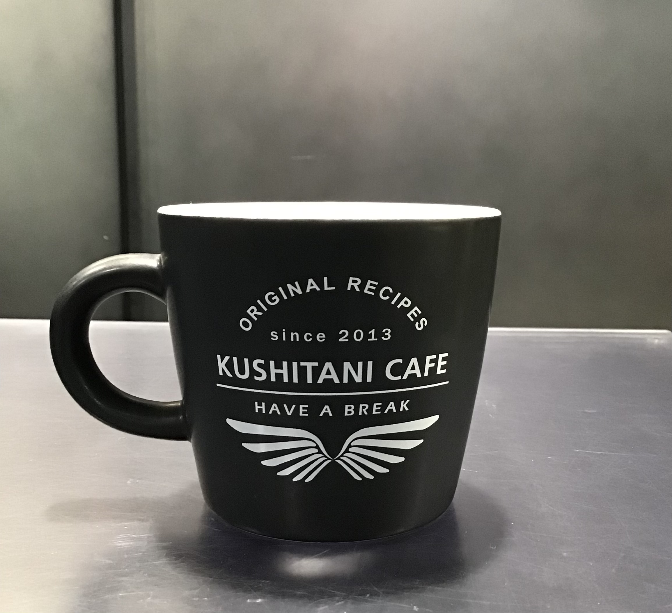 P-5070マグカップのご紹介：KUSHITANI横浜店 | KUSHITANI PERFORMANCE