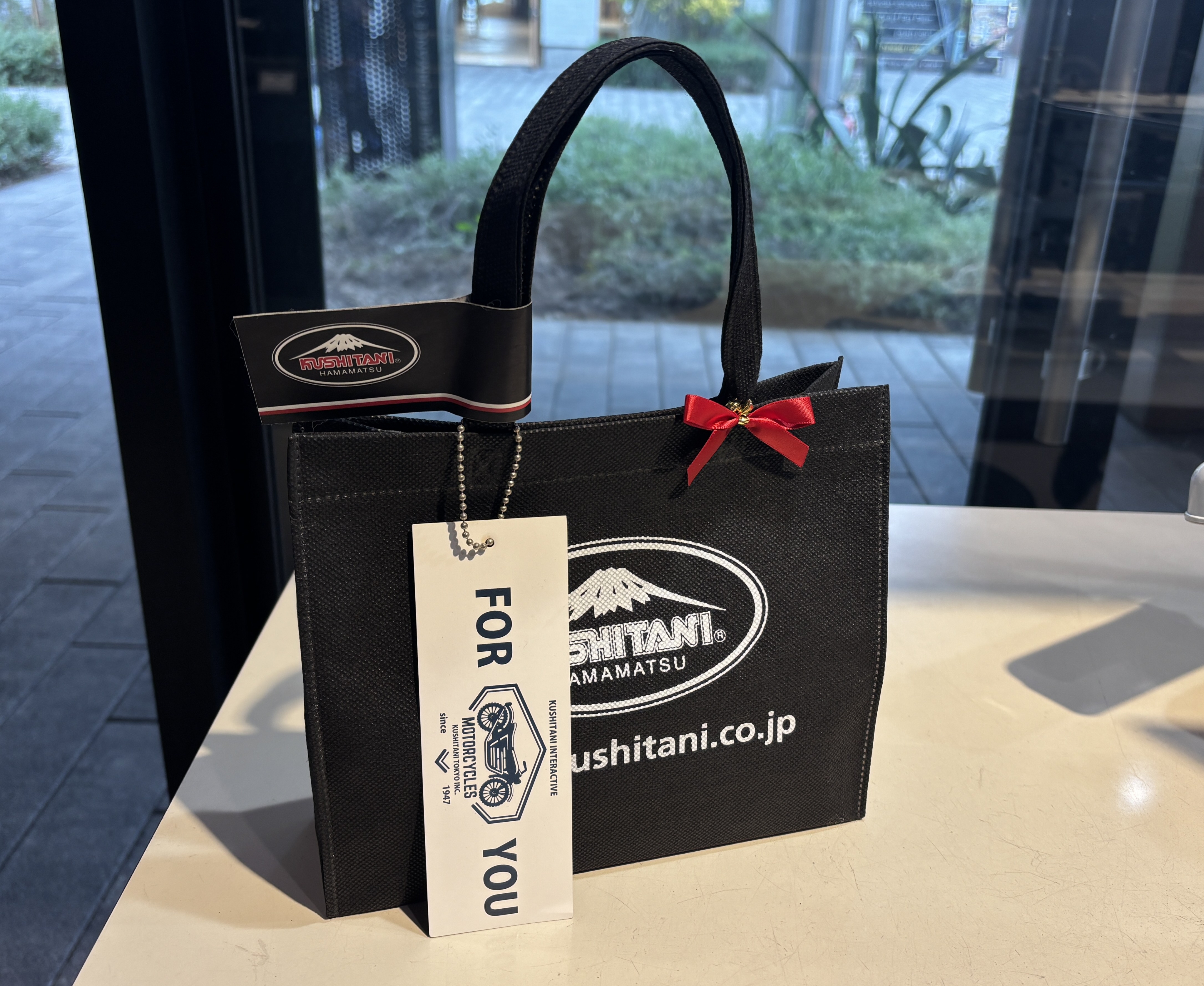 プレゼントにもおすすめ！パフォーマンスストア限定商品のご紹介