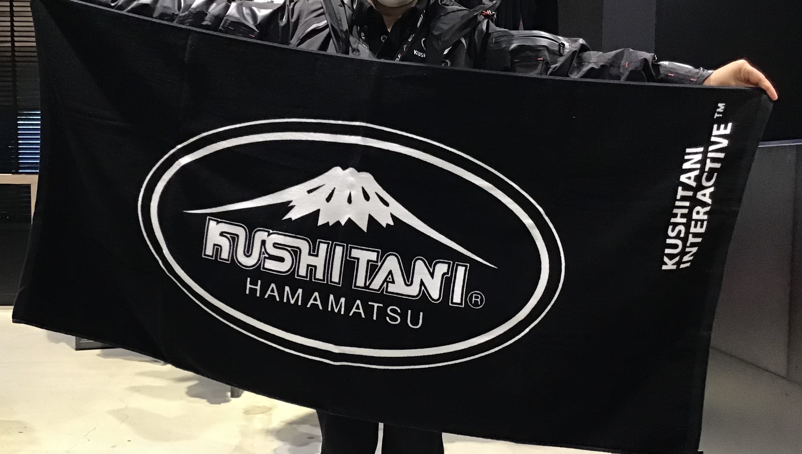 2025モデル YOKOHAMA限定タオル 限定タオルのご紹介：KUSHIATNI横浜店 | KUSHITANI PERFORMANCE STORE