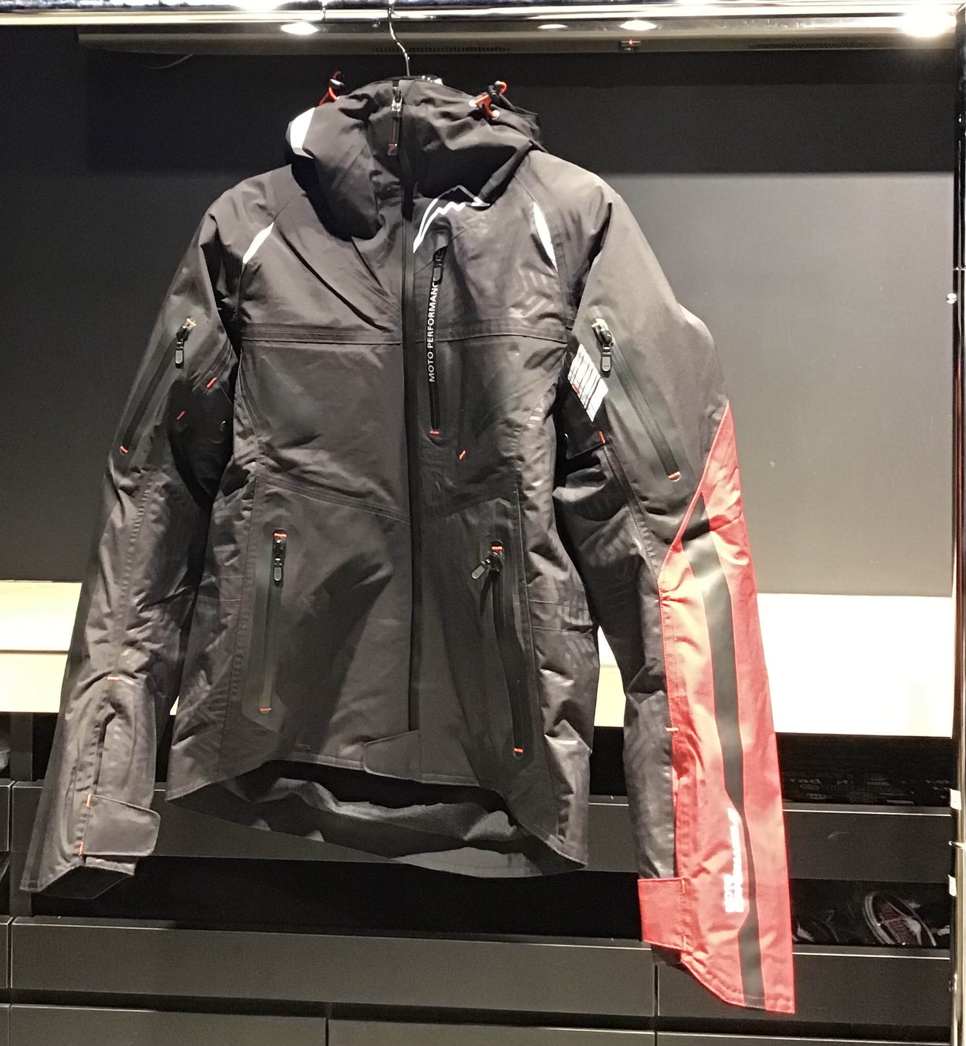 2026年新商品】〈K-2453〉アメニタジャケットが入荷しました