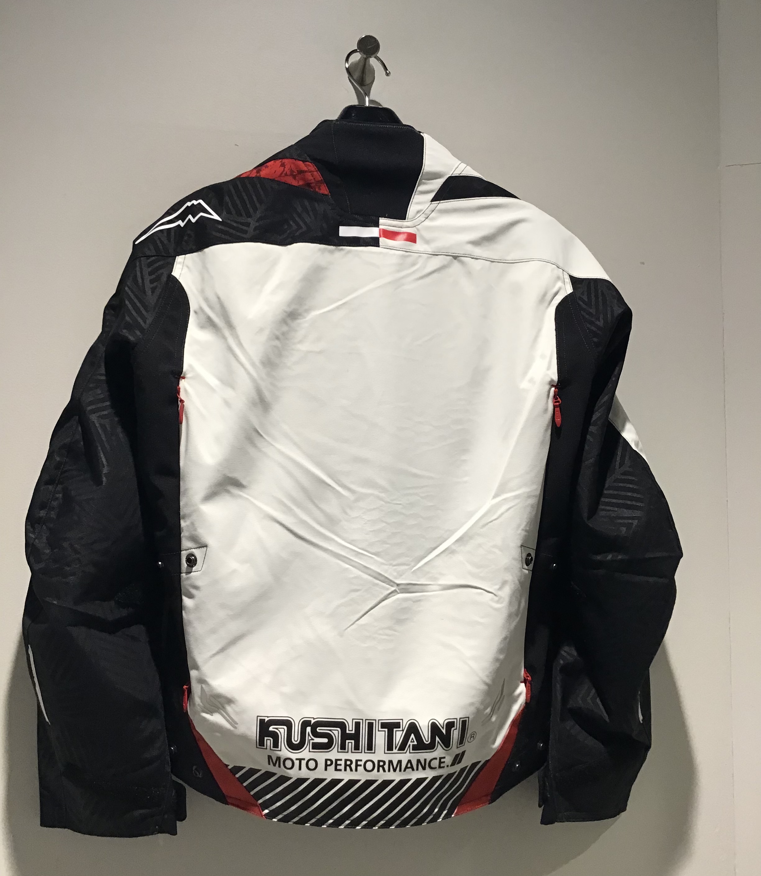 2026年新商品】＜K-2452＞コンテンドジャケットが入荷しました