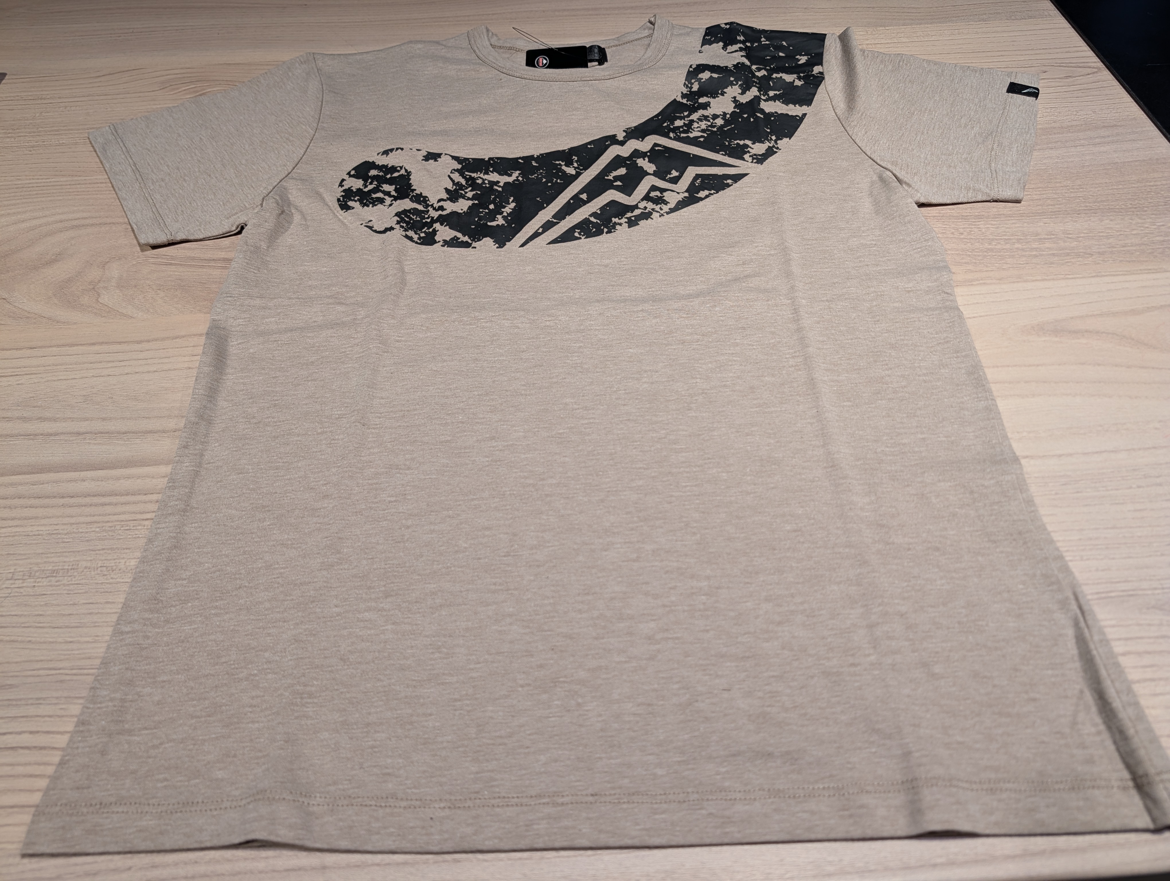 2026年新商品】＜K-1391＞フローTシャツが入荷しました！：KUSHITANI