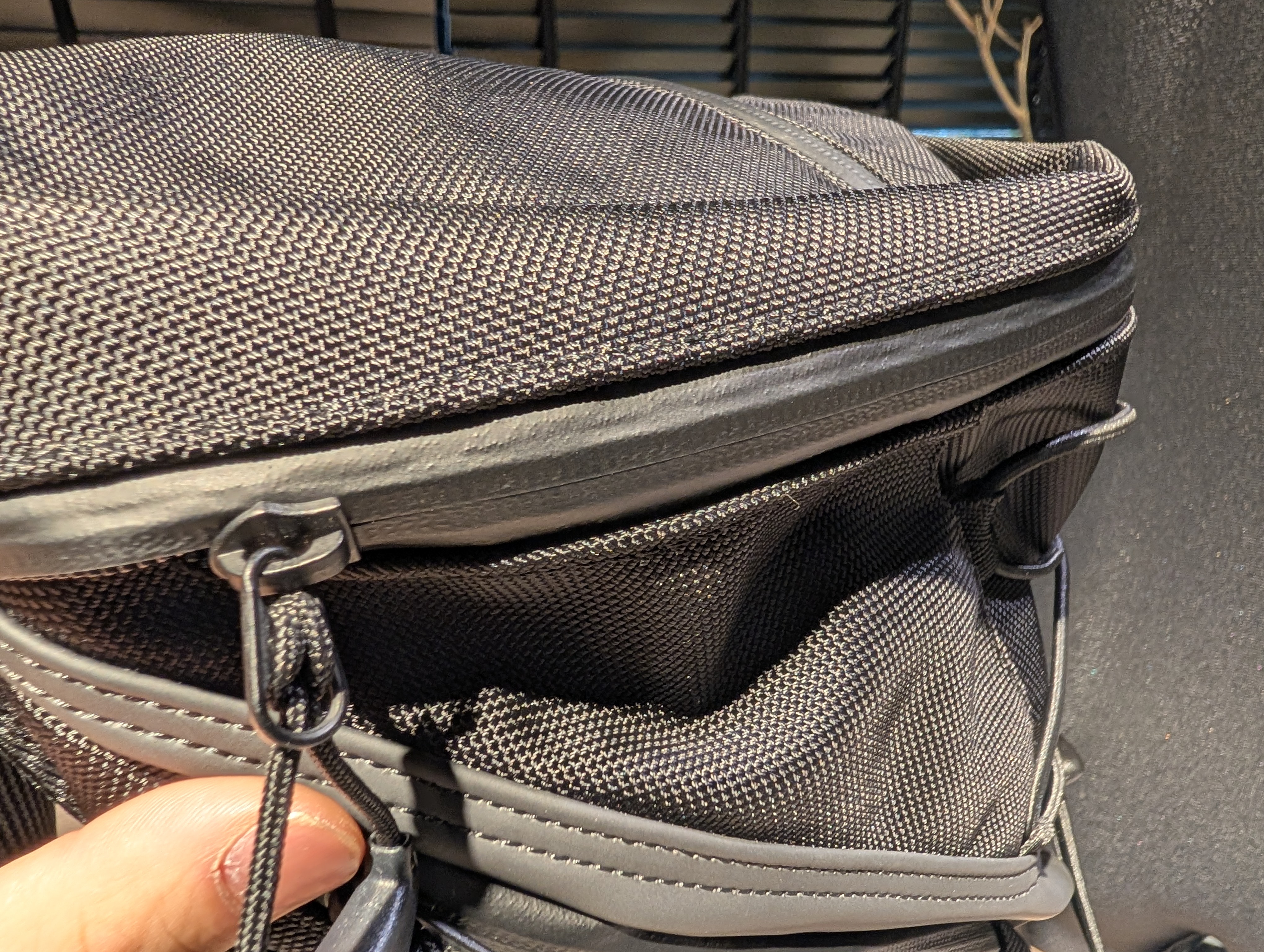 K-3596＞バックパックのご紹介！：KUSHITANI 横浜店 | KUSHITANI