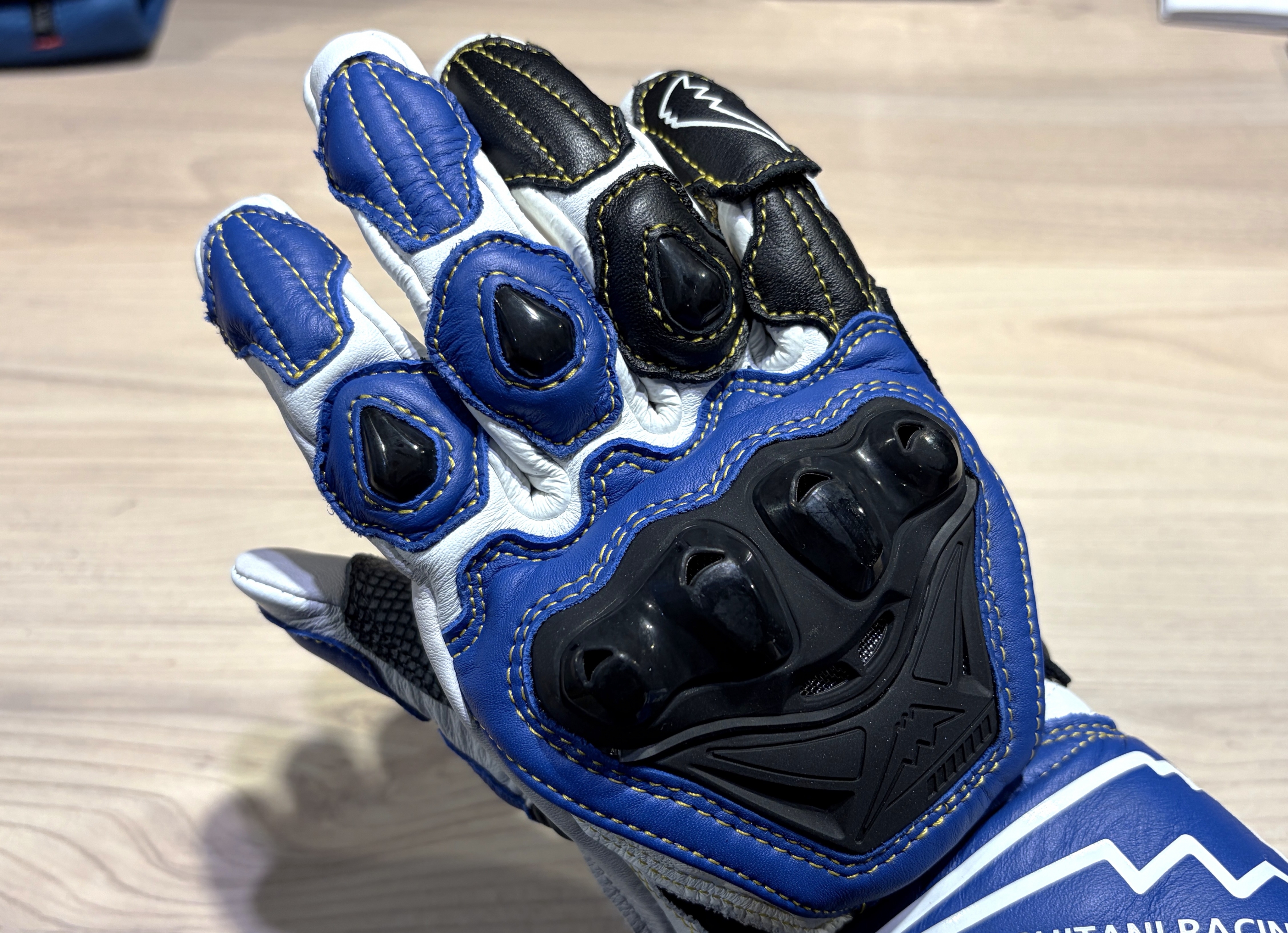 再入荷】K-5381 GPVレーシンググローブが入荷いたしました：KUSHITANI