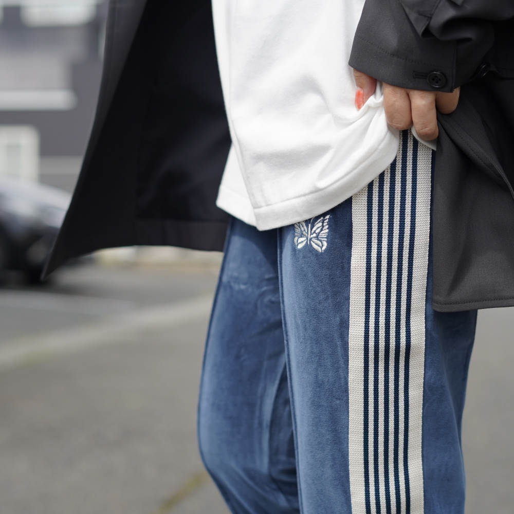 いつもと違う雰囲気で、ベロアトラックパンツ | 1989 blog