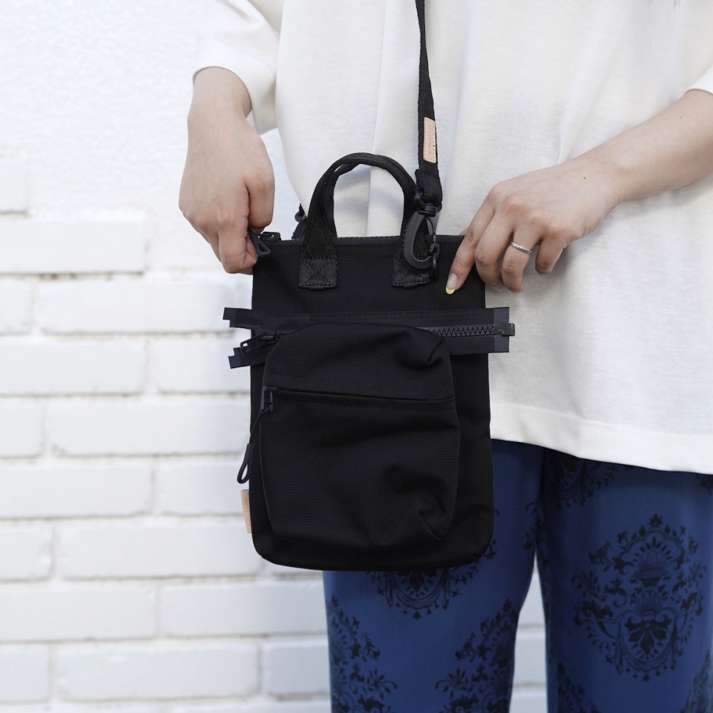 Hender Scheme / 新たなコレクションは新型ショルダーからスタート