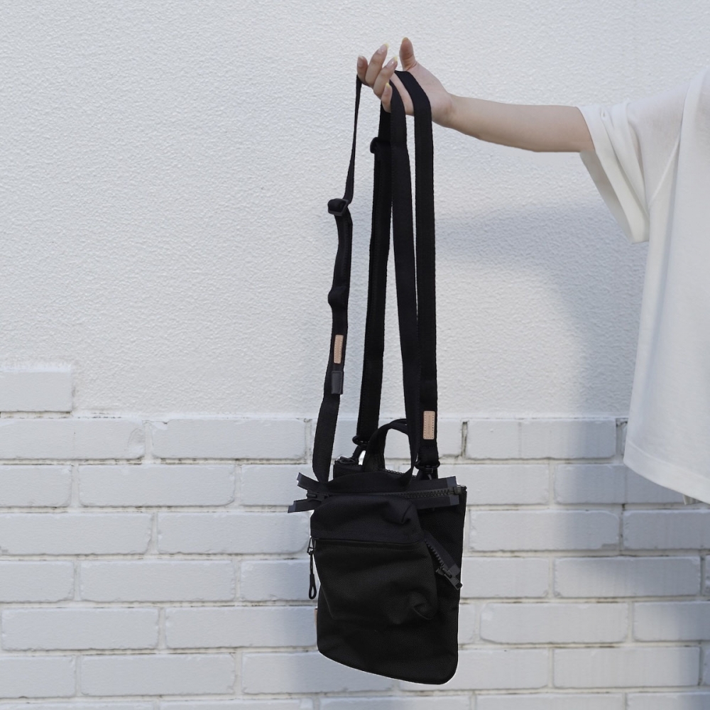 Hender Scheme / 新たなコレクションは新型ショルダーからスタート