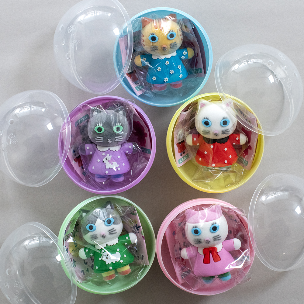 Yumi Kitagishi しろねことともだち フィギュアコレクション | Place