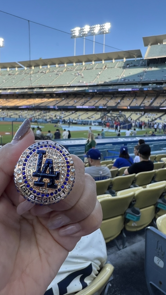 ドジャース・フリーマンのチャンピオン・レプリカ・リング予約受付中