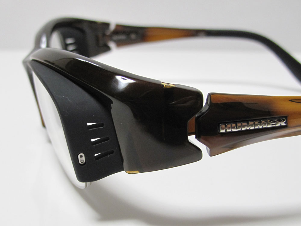 HUMMER偏光サングラスの度付対応アタッチメント | オプティコ モダ