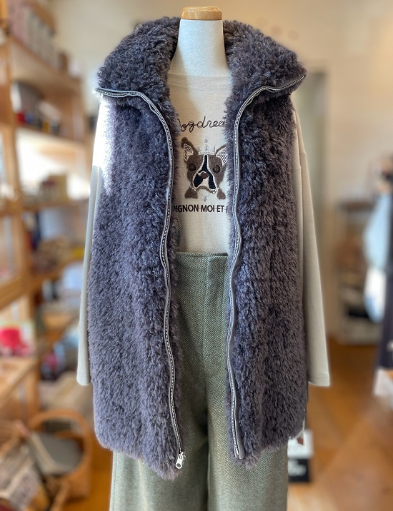 DUAL VIEW デュアルヴュー　毛皮　フォックスファー　ジレ DUAL VIEW デュアルヴュー 毛皮 フォックスファー ジレ