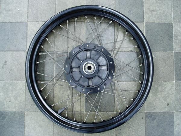 専用グラストラッカー17インチリアホイール GN125にも GN125 カスタム】前後スポーク17インチ化するよ！リア編
