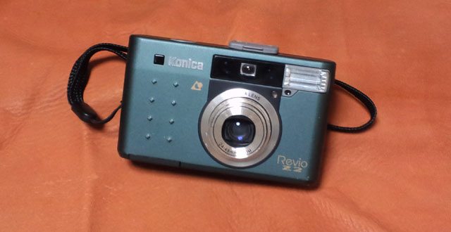 コニカ レビオノクターン（APS） 新品 フイルムカメラ入門に最適！