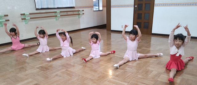 モダンバレエスタジオ Smile Bouquet