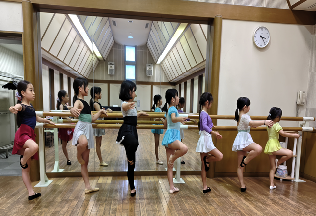 モダンバレエスタジオ Smile Bouquet