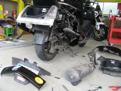 YAMAHA MAXAM マフラー交換です。 | blog. autogarage ryo