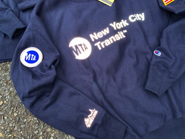 MTAロゴ ニット an honest living the apartment A PRODUCT OF NYC - 20200313_2783938.jpg