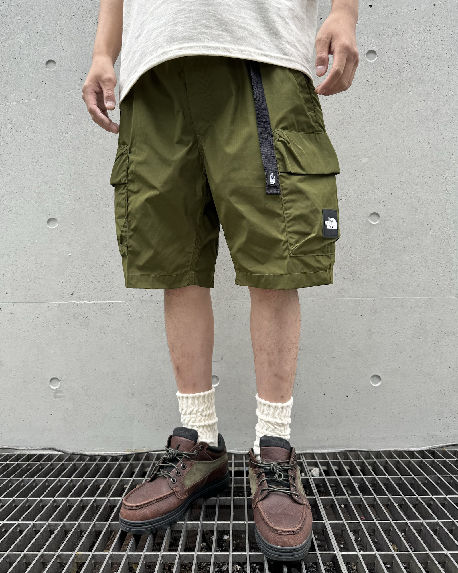 NEVER STOP EXPLORING | the Apartment