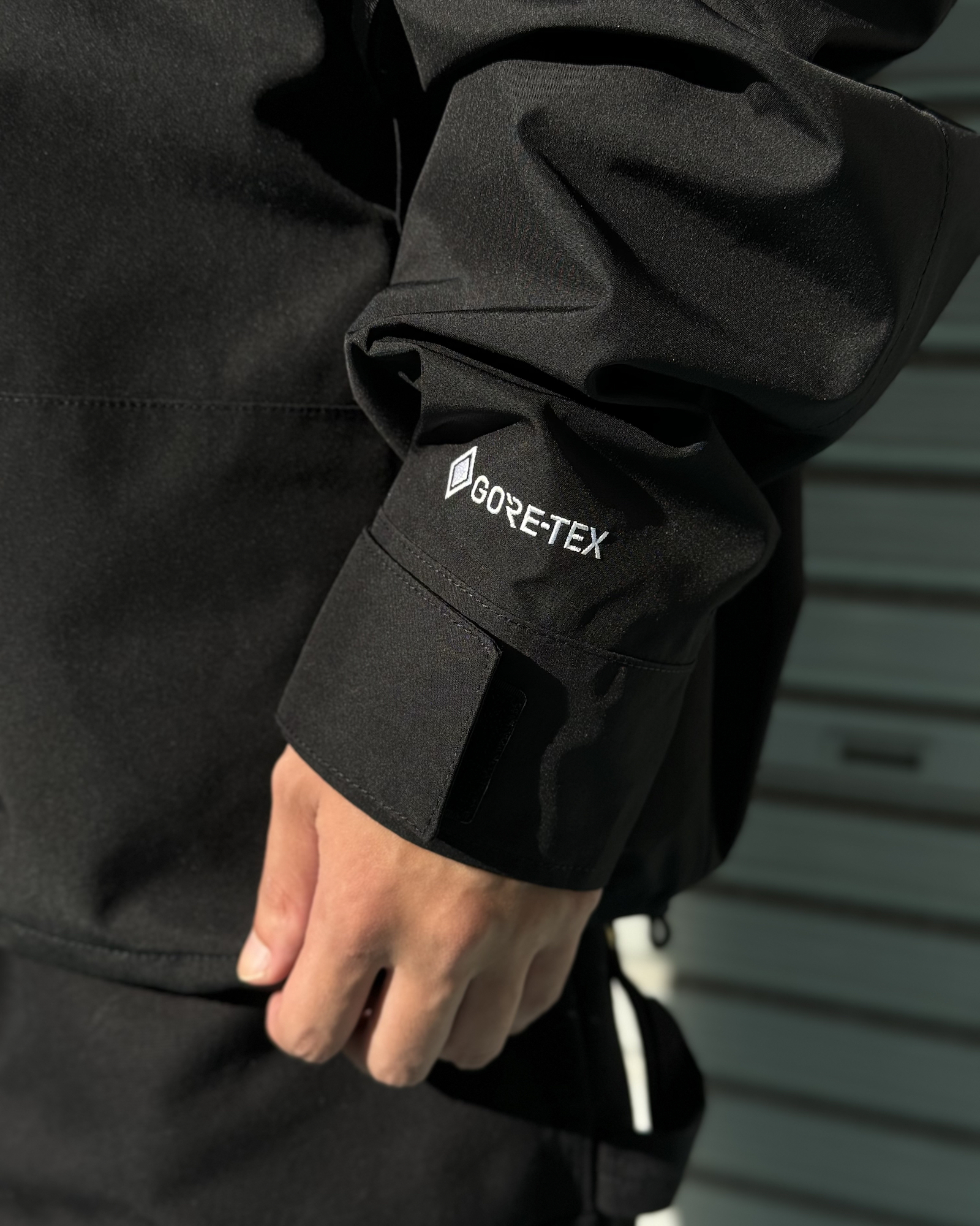 GORE-TEX | the Apartment GORE-TEX | the Apartment