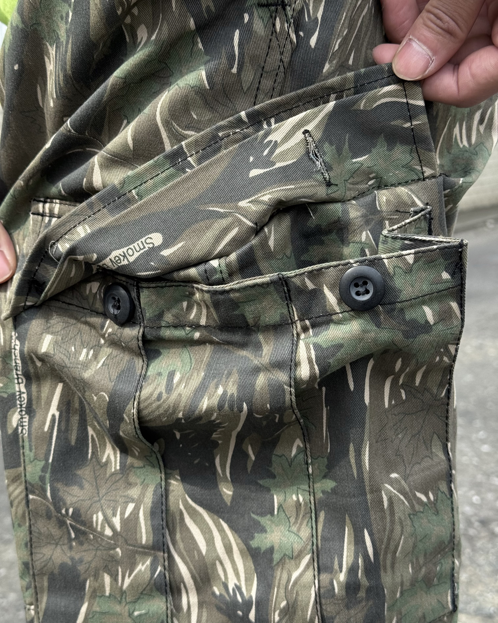 smokeybranch 迷彩柄ジャケットとパンツセット smokeybranch 迷彩柄