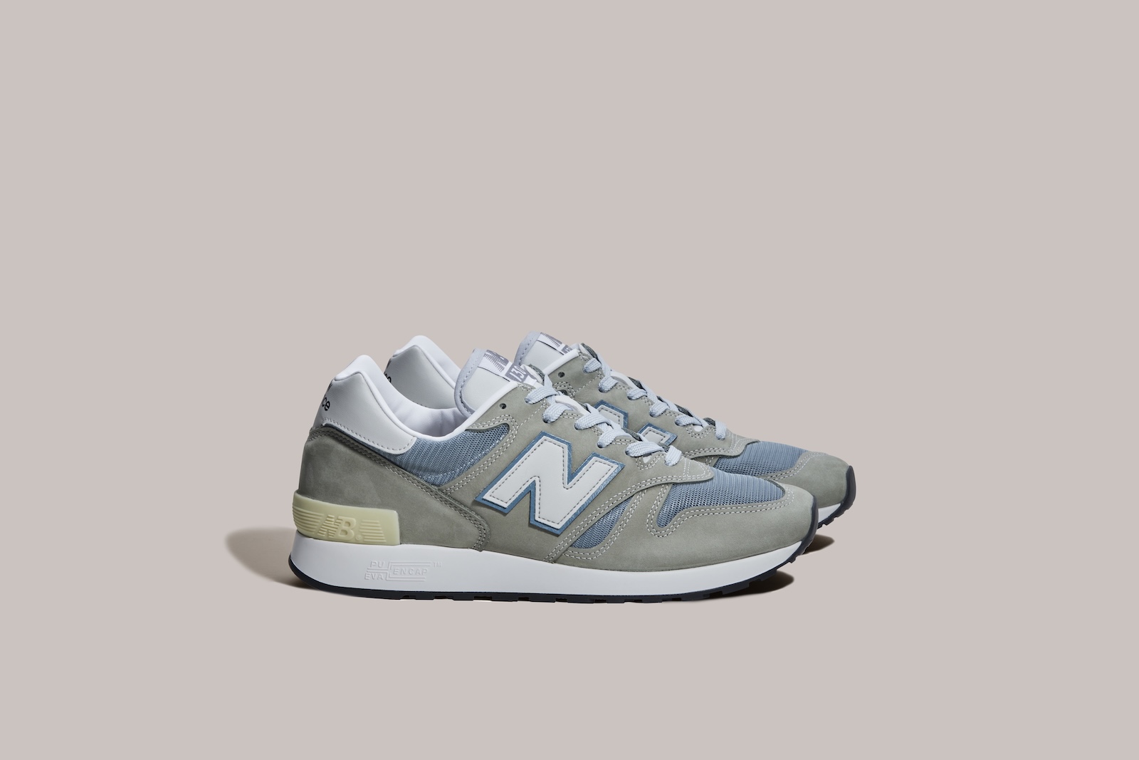 スニーカー New Balance PC 1300JP Gray New Balance Made in USA 1300JP sneakers for ADULT-UNISEX