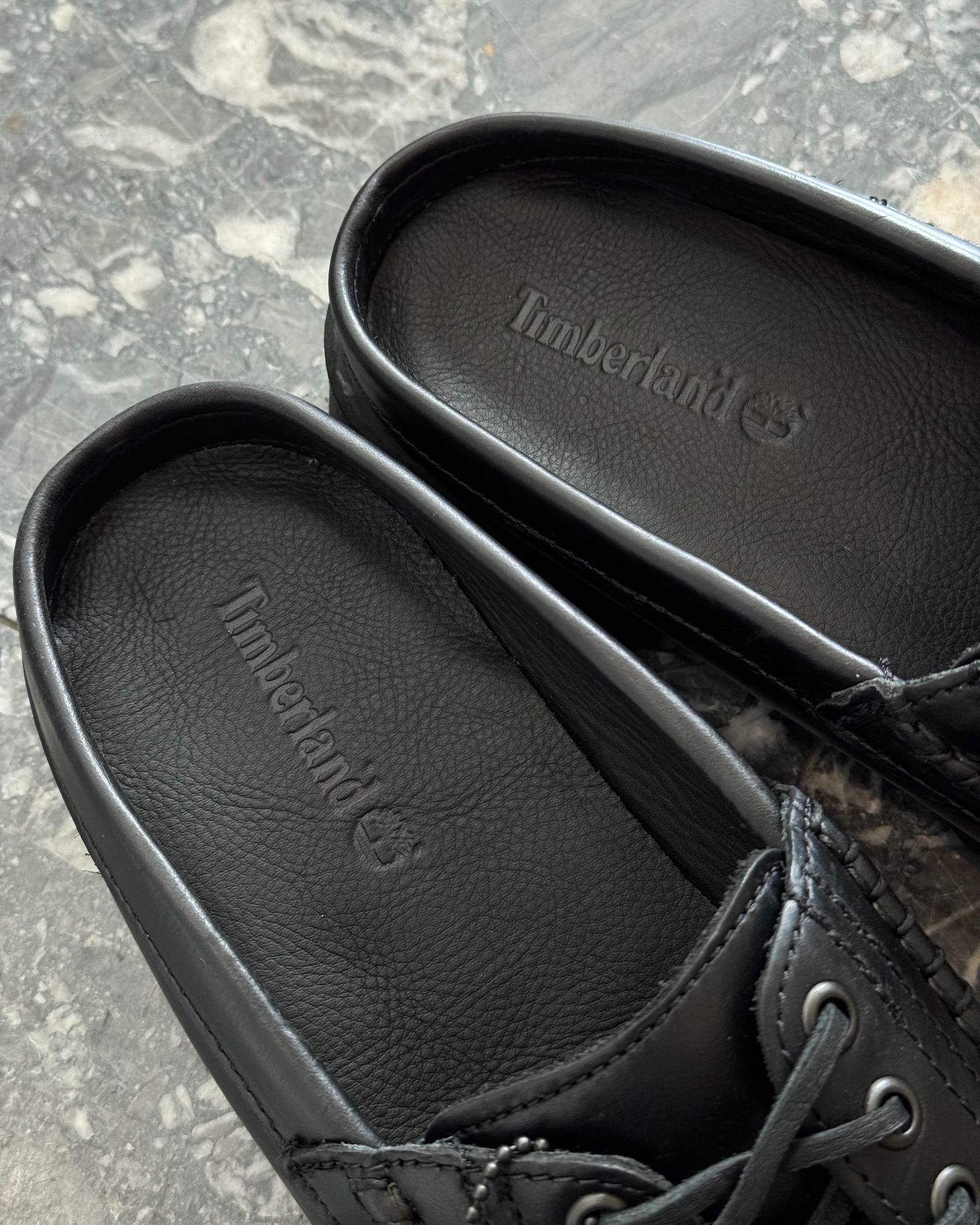 Excellent Condition ✨ Timberland 3-Eye Mule Vibram Sole Black 25cm